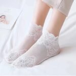 5 Pairs Of Lace-Trimmed Women'S Socks For Spring And Summer, Featuring Short Mesh Socks With Large Roses, Lightweight Boat Socks For The Summer. - Image 9