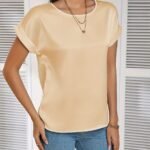 Elegantly Styled Versatile Short-Sleeved T-Shirt With A Simple And Fashionable Design