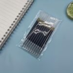 A Set Of 10 0.5Mm Press Ballpoint Pens/Refills, With The Option Of 10 Refills For Replacement. It Features A Large Capacity And Strong Writing Ability, Making It Suitable For School Offices