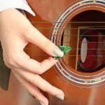 5Pcs/10Pcs/20Pcs Guitar Picks And Pick Holder Set, For Acoustic Guitar Electric Bass Ukulele Easy-To-Stick Bracket Random Color + 1Pc/1Pcs/2Pcs Guitar Pick Box - Image 9