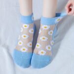 5 Pairs Of Floral Prints With Contrasting Fishnet Stockings, Breathable And Comfortable Ankle Socks, Women'S Stockings And Sweaters. - Image 8