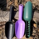 1Pc Garden Shovel, Flower Vegetables Planting Soil Loosening Shovel, Plastic Succulent Plants Soil Shovels, Handheld Soil Scoop Scale Mark Loosening Soil, Plastic Potting Soil Scoop Garden Shovel Digging Tool, Garden Supplies - Image 2