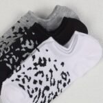 6 Pairs Of Black, White, And Grey Women'S Ankle Socks - Image 2