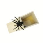 Original Spider Prank Box, Fun Toy Box, Hilarious Christmas Halloween Gift Box And Prank Gift Practical Joke Toy, Scary Spider Box, Fake Insect Surprise, Surprise Your Family And Friends With This Fun Toy Spider Box - Handmade Creative Funny Gag - Image 7