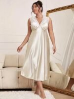 Elegant Women'S Lace-Trimmed Backless Nightgown - Soft Polyester & Elastane Blend, Machine Washable - Image 10