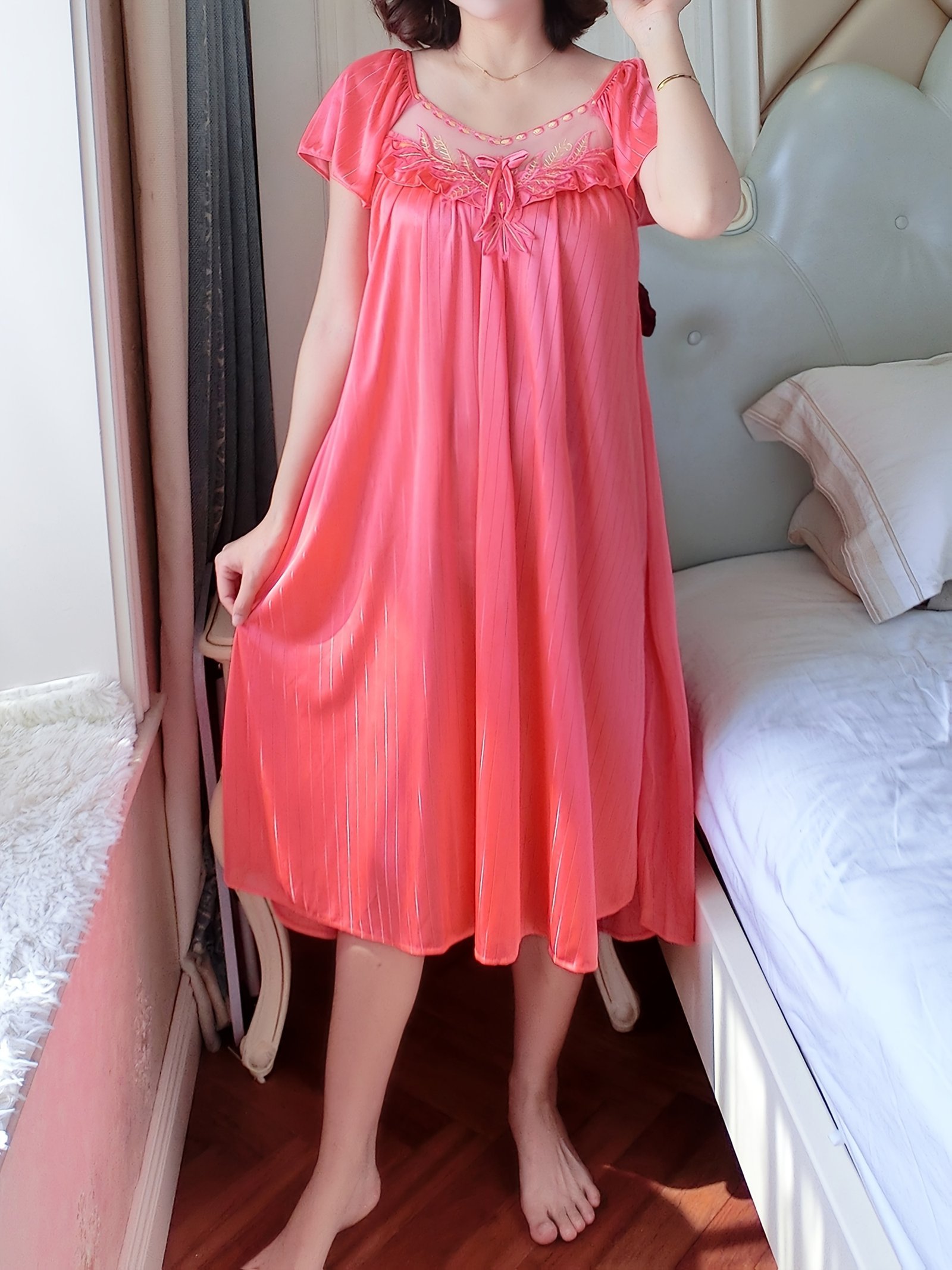 product-fancy-f951fcbf-3e9c-44a7-bbfa-2f7418f896eb.jpg Cross-Border Sexy Women'S Nightgown Made Of Lace, Plus Size, Solid Color Floral Sleepwear, Thin Short-Sleeve Lace Dress. - Image 1